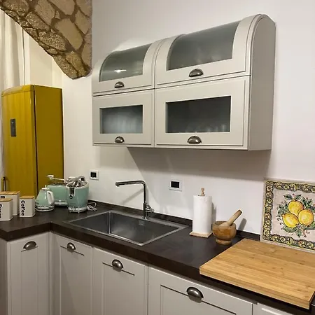 La Kalsa Di Somavi Apartament *